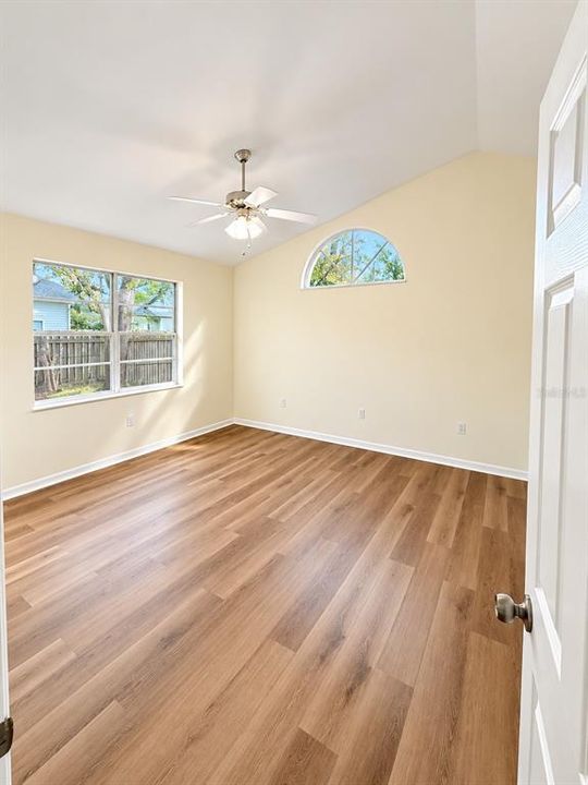 En Venta: $349,000 (3 camas, 2 baños, 1642 Pies cuadrados)