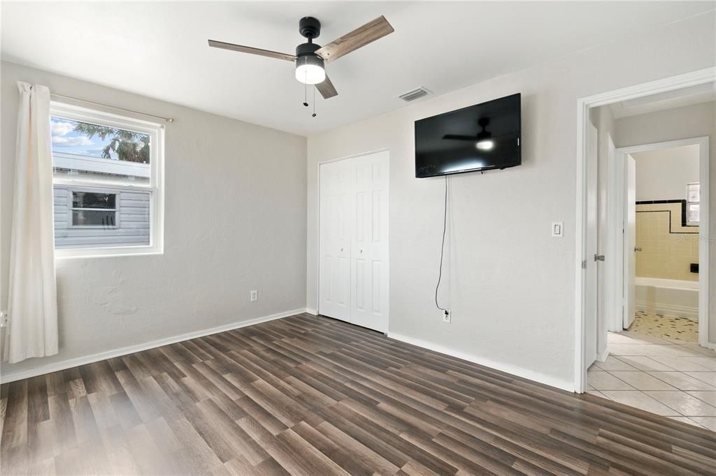 En Venta: $299,900 (2 camas, 1 baños, 931 Pies cuadrados)