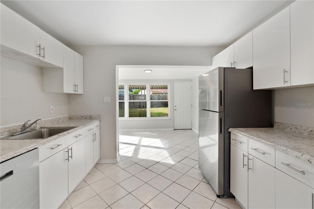 En Venta: $299,900 (2 camas, 1 baños, 931 Pies cuadrados)