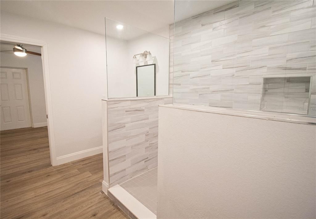 En Renta: $2,300 (3 camas, 3 baños, 1426 Pies cuadrados)
