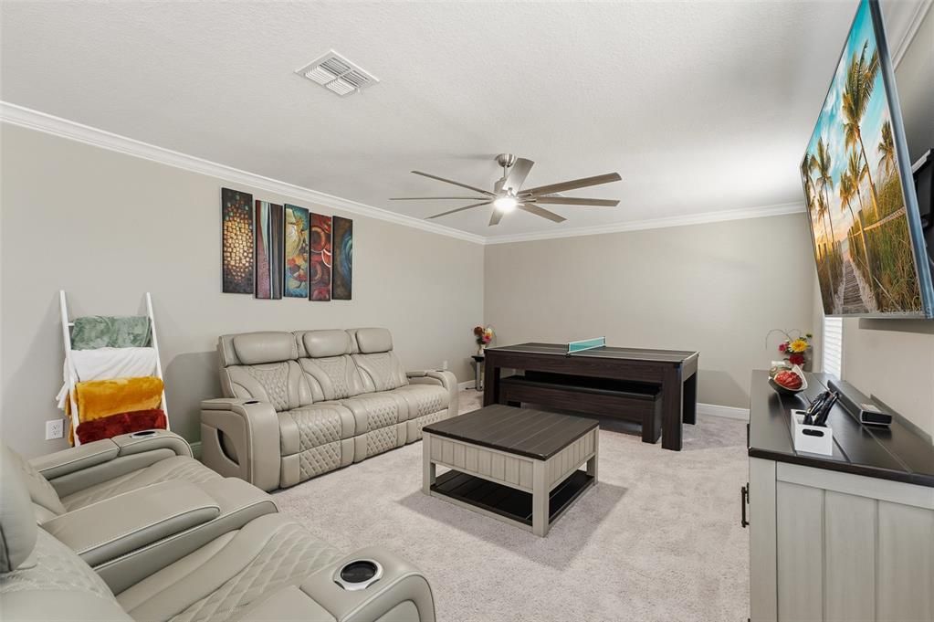 For Sale: $600,000 (4 beds, 2 baths, 3269 Square Feet)
