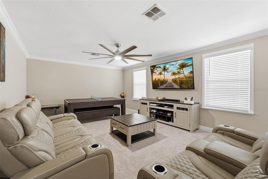 For Sale: $600,000 (4 beds, 2 baths, 3269 Square Feet)