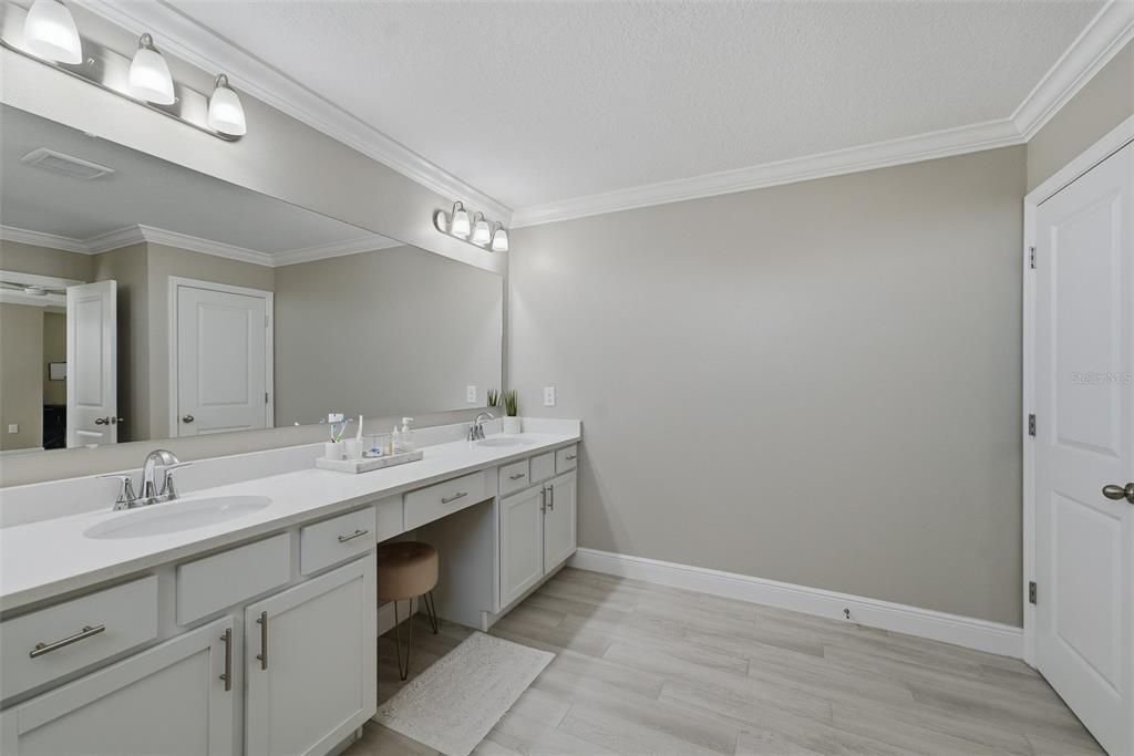 For Sale: $600,000 (4 beds, 2 baths, 3269 Square Feet)