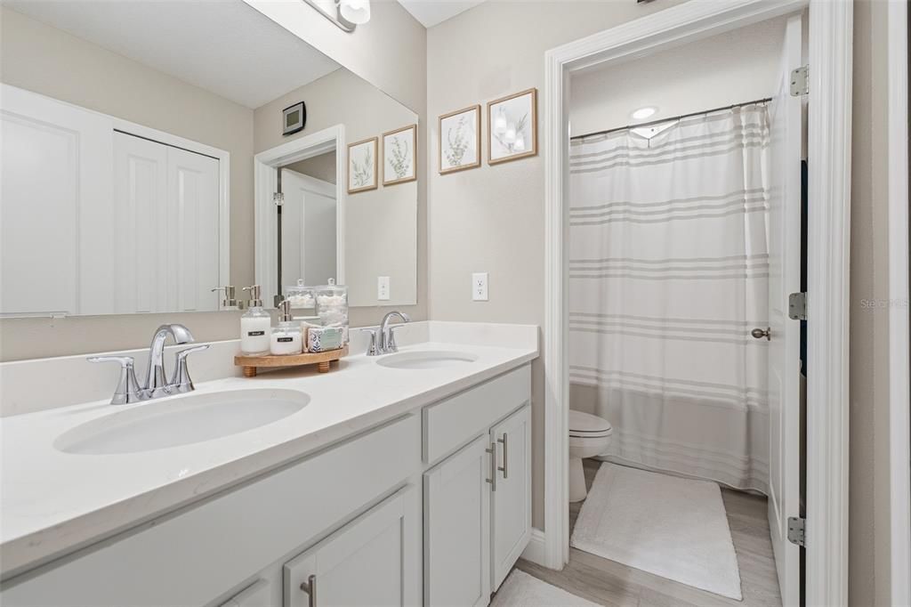 For Sale: $600,000 (4 beds, 2 baths, 3269 Square Feet)