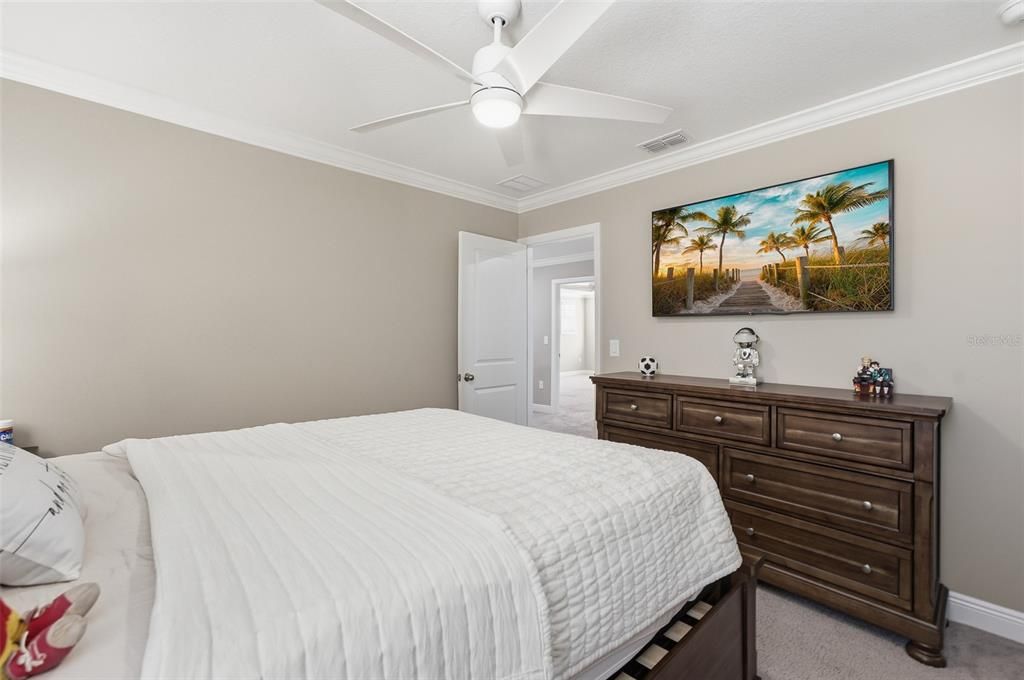 For Sale: $600,000 (4 beds, 2 baths, 3269 Square Feet)