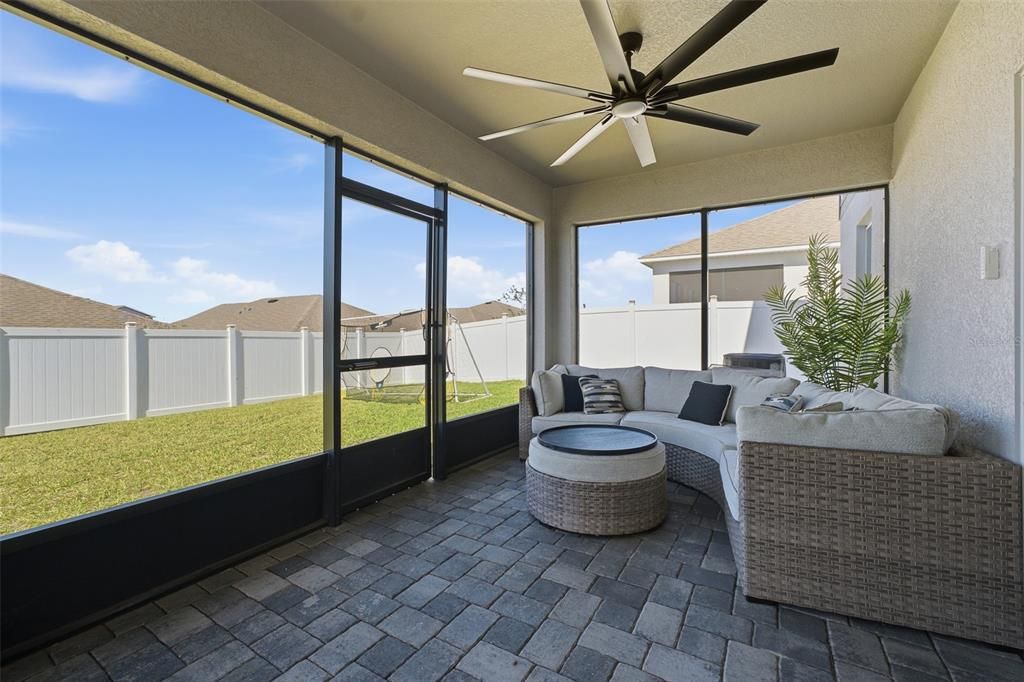 For Sale: $600,000 (4 beds, 2 baths, 3269 Square Feet)