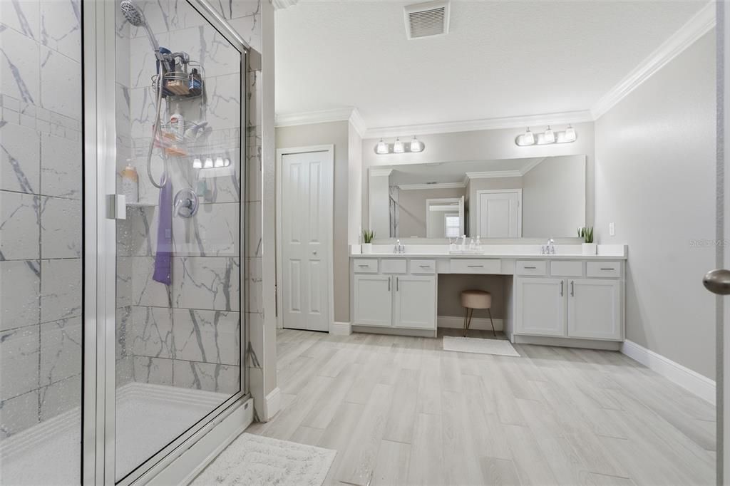 For Sale: $600,000 (4 beds, 2 baths, 3269 Square Feet)