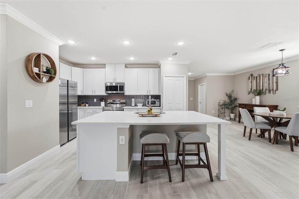 For Sale: $600,000 (4 beds, 2 baths, 3269 Square Feet)