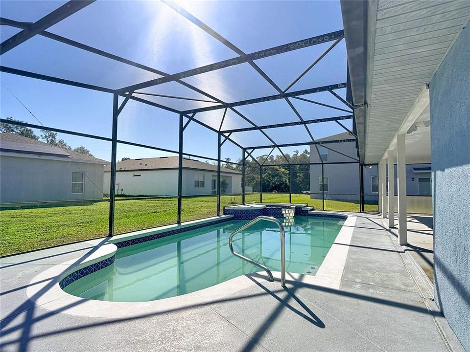 En Venta: $299,900 (4 camas, 2 baños, 2011 Pies cuadrados)
