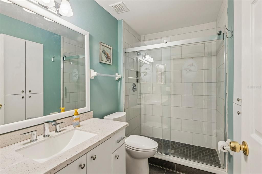 На продажу: $329,900 (3 спален, 2 ванн, 1599 Квадратных фут)