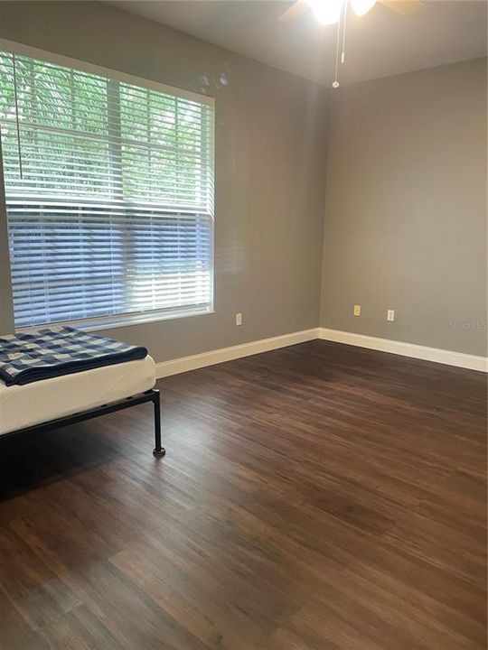 For Sale: $187,900 (3 beds, 2 baths, 1260 Square Feet)