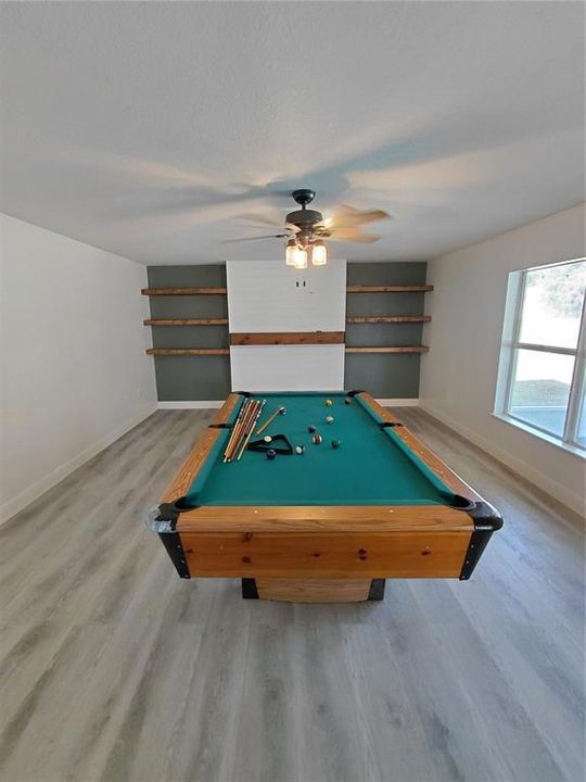For Sale: $370,000 (4 beds, 2 baths, 2336 Square Feet)