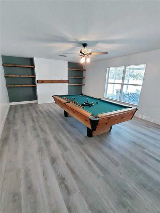 For Sale: $370,000 (4 beds, 2 baths, 2336 Square Feet)