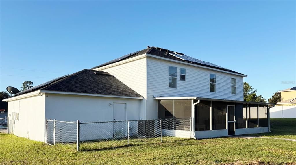For Sale: $370,000 (4 beds, 2 baths, 2336 Square Feet)
