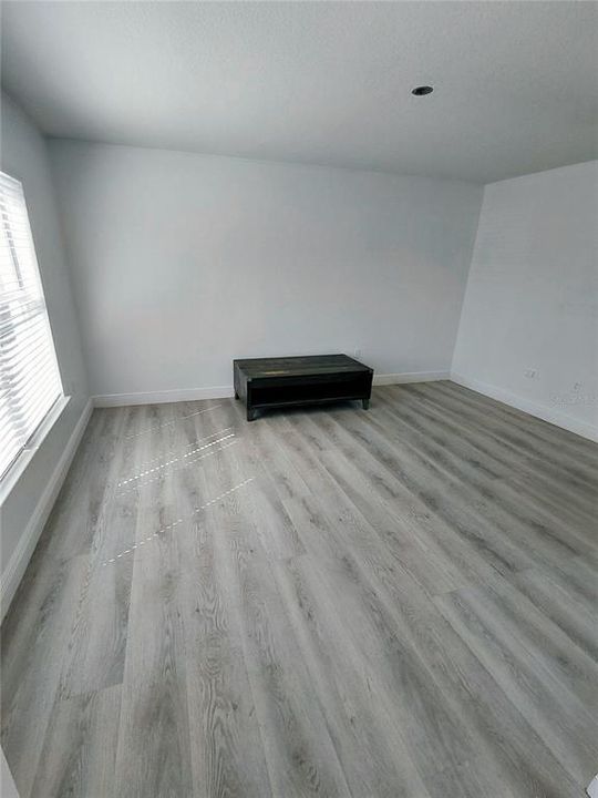 For Sale: $370,000 (4 beds, 2 baths, 2336 Square Feet)