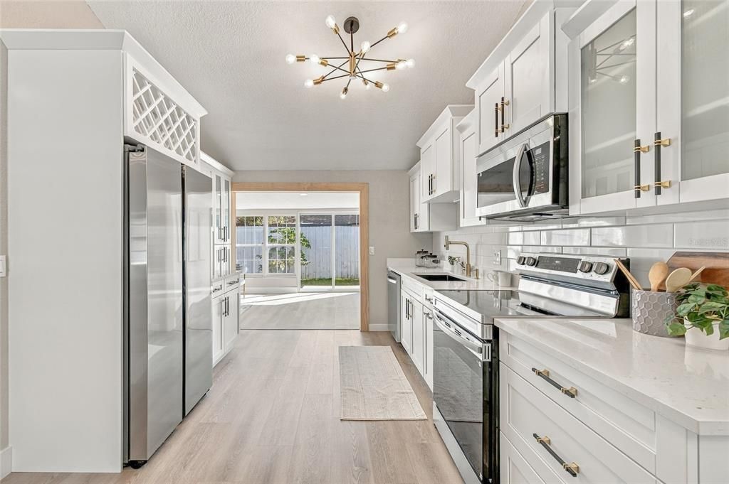 На продажу: $419,900 (3 спален, 2 ванн, 1156 Квадратных фут)