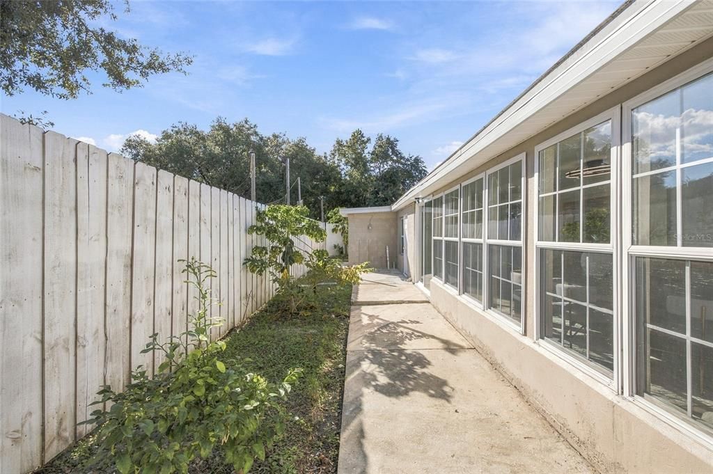 На продажу: $419,900 (3 спален, 2 ванн, 1156 Квадратных фут)