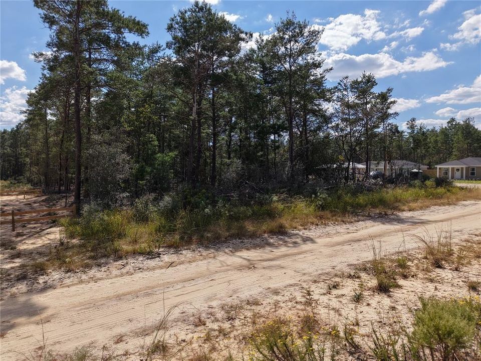 На продажу: $15,000 (0.38 acres)