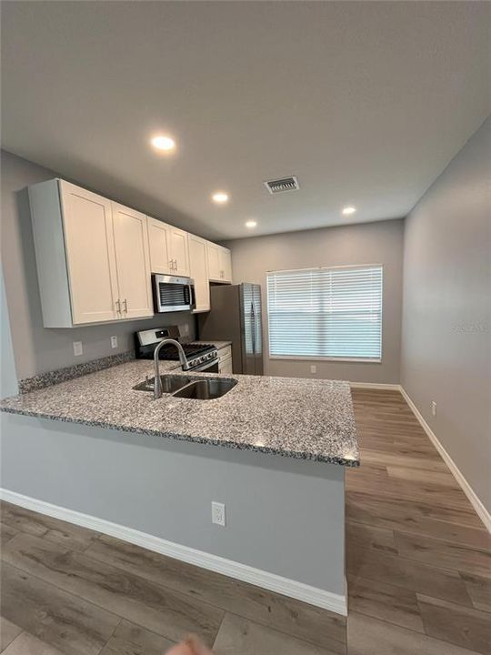 For Sale: $295,000 (3 beds, 2 baths, 1182 Square Feet)
