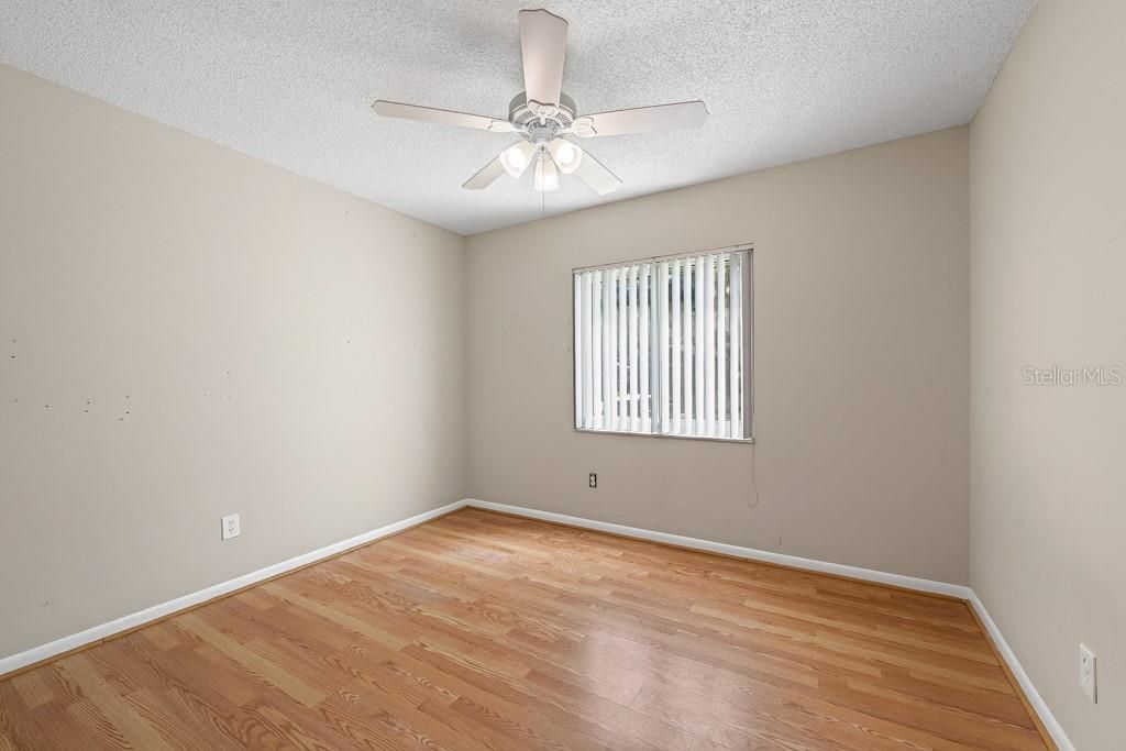 For Sale: $325,000 (3 beds, 2 baths, 1605 Square Feet)
