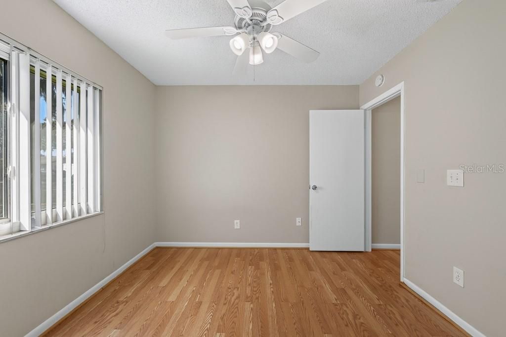 For Sale: $325,000 (3 beds, 2 baths, 1605 Square Feet)