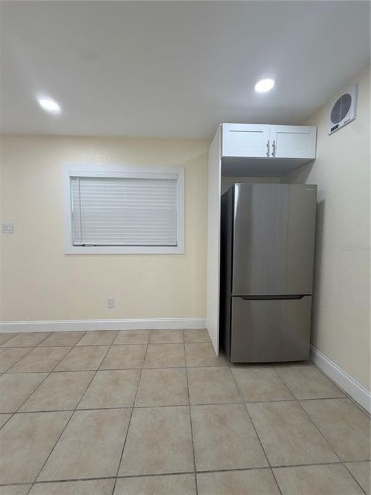 For Rent: $2,600 (3 beds, 2 baths, 1080 Square Feet)