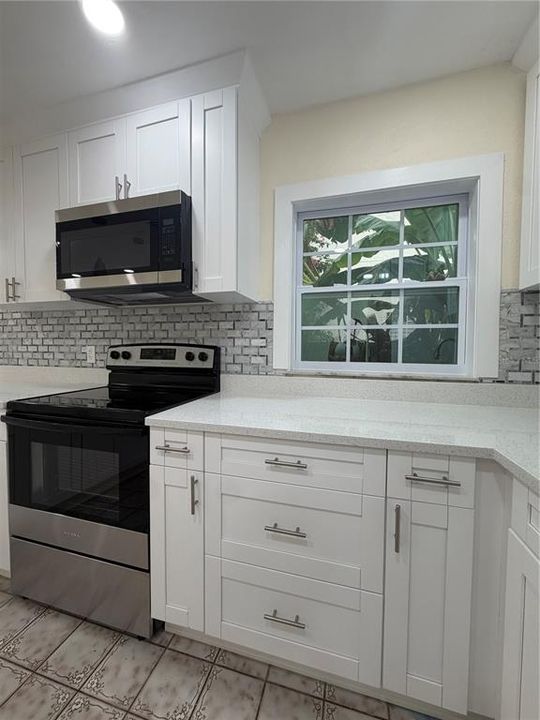 For Rent: $2,600 (3 beds, 2 baths, 1080 Square Feet)