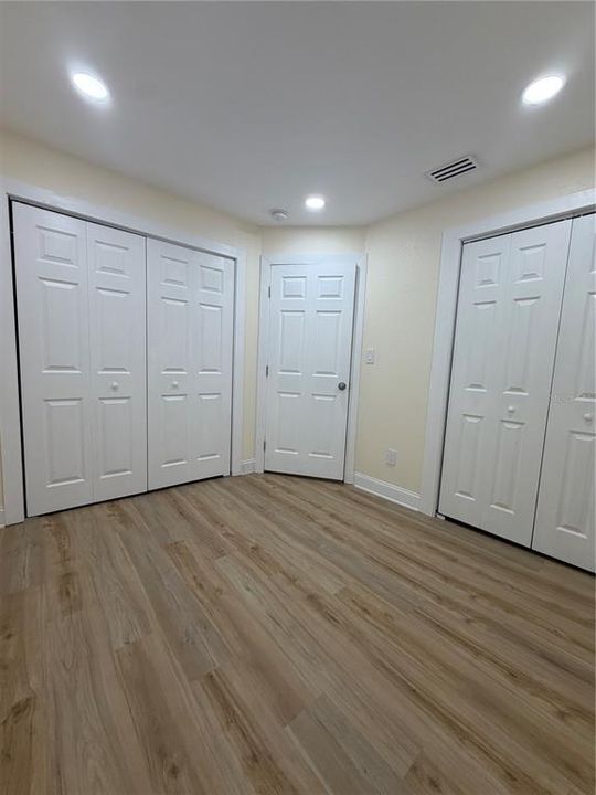For Rent: $2,600 (3 beds, 2 baths, 1080 Square Feet)