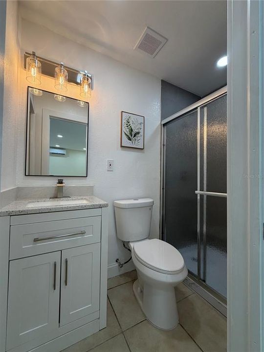For Rent: $2,600 (3 beds, 2 baths, 1080 Square Feet)