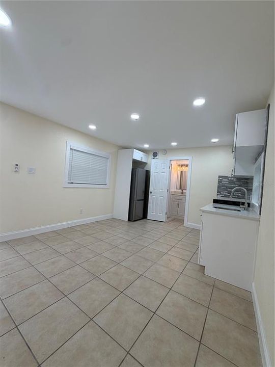 For Rent: $2,600 (3 beds, 2 baths, 1080 Square Feet)