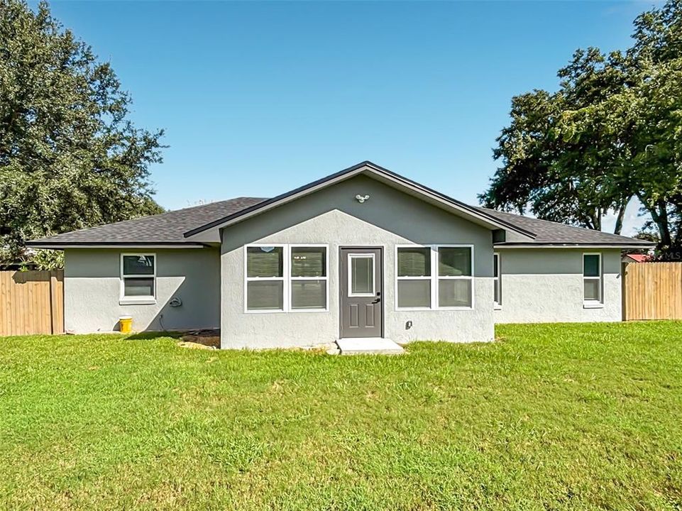 For Sale: $405,999 (3 beds, 2 baths, 1647 Square Feet)