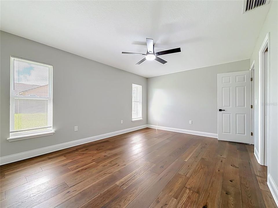For Sale: $405,999 (3 beds, 2 baths, 1647 Square Feet)