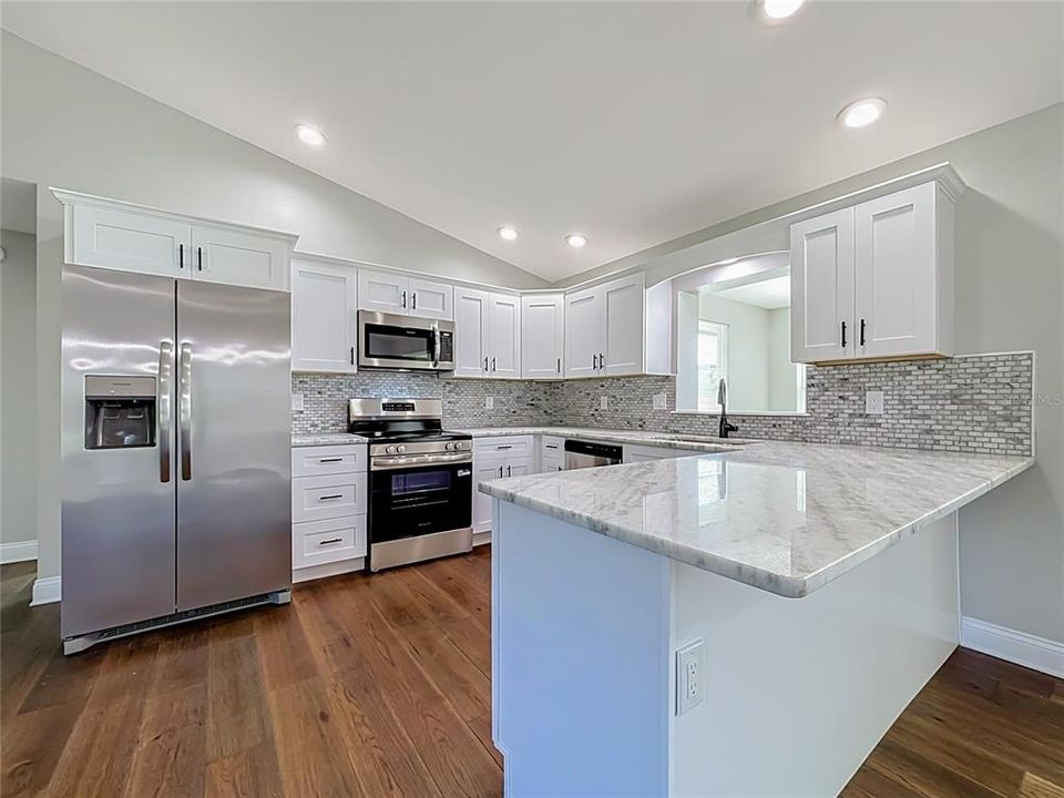 For Sale: $405,999 (3 beds, 2 baths, 1647 Square Feet)