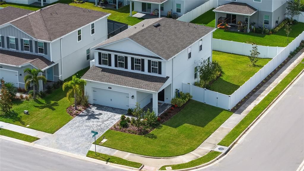 En Venta: $469,000 (4 camas, 2 baños, 2345 Pies cuadrados)