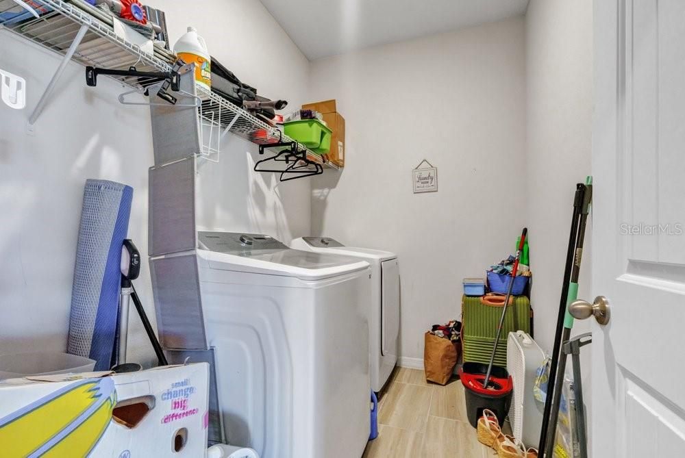 For Sale: $450,000 (4 beds, 3 baths, 2124 Square Feet)