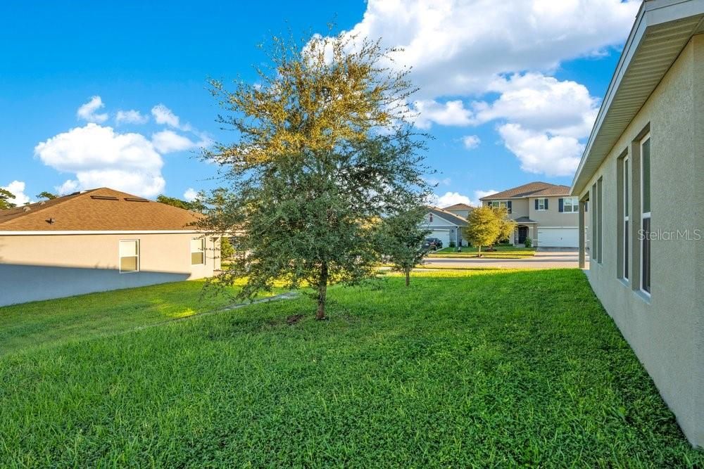 For Sale: $450,000 (4 beds, 3 baths, 2124 Square Feet)