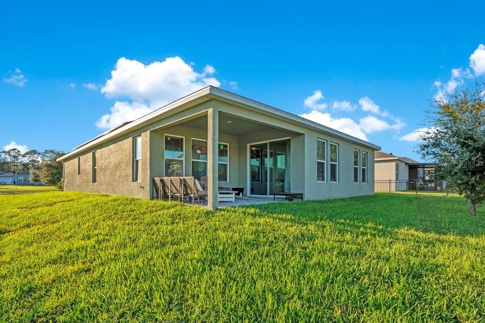 For Sale: $450,000 (4 beds, 3 baths, 2124 Square Feet)