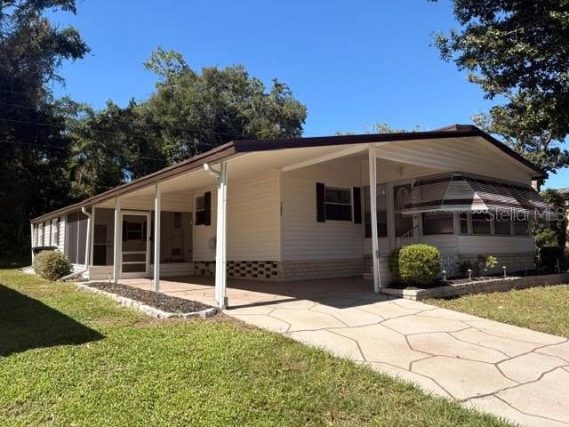 For Sale: $162,500 (2 beds, 2 baths, 1056 Square Feet)