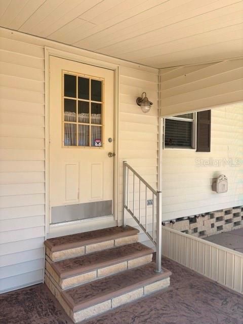 For Sale: $162,500 (2 beds, 2 baths, 1056 Square Feet)