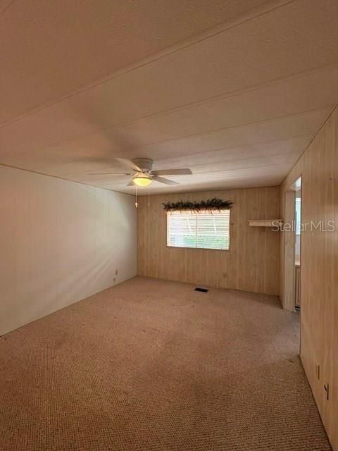 For Sale: $162,500 (2 beds, 2 baths, 1056 Square Feet)