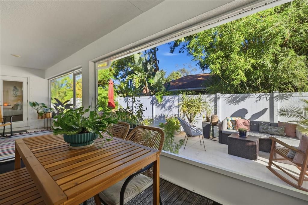 En Venta: $469,900 (4 camas, 2 baños, 2169 Pies cuadrados)