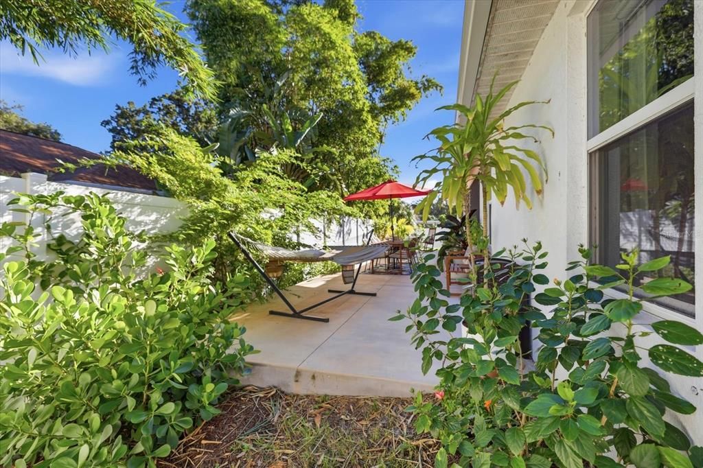 En Venta: $469,900 (4 camas, 2 baños, 2169 Pies cuadrados)