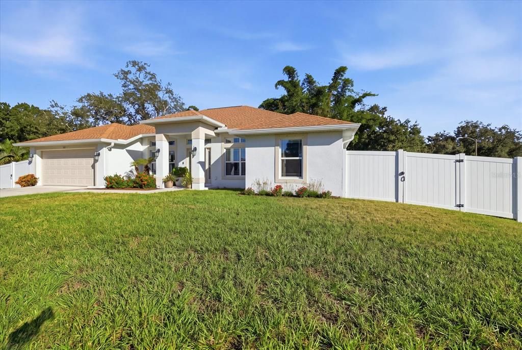 En Venta: $469,900 (4 camas, 2 baños, 2169 Pies cuadrados)