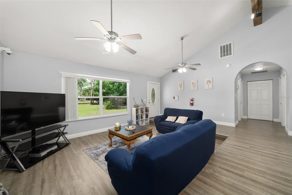 For Sale: $474,900 (5 beds, 3 baths, 2730 Square Feet)