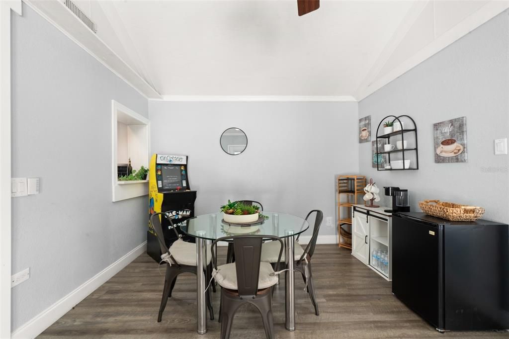 For Sale: $474,900 (5 beds, 3 baths, 2730 Square Feet)