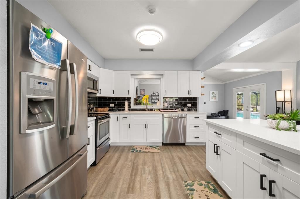 For Sale: $474,900 (5 beds, 3 baths, 2730 Square Feet)