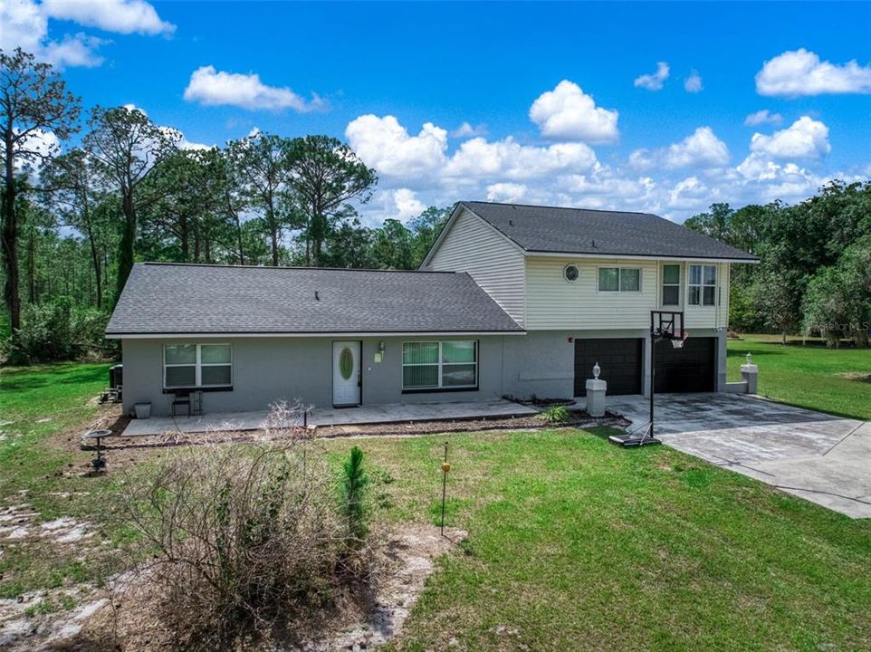 For Sale: $474,900 (5 beds, 3 baths, 2730 Square Feet)