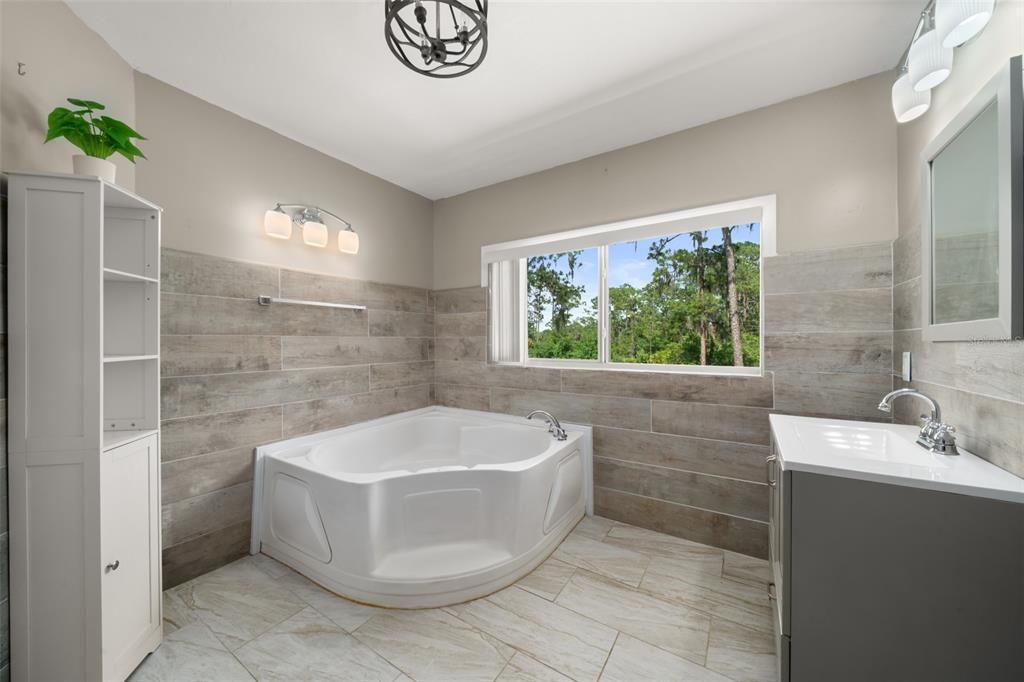 For Sale: $474,900 (5 beds, 3 baths, 2730 Square Feet)