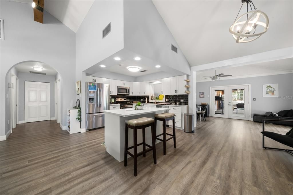 For Sale: $474,900 (5 beds, 3 baths, 2730 Square Feet)