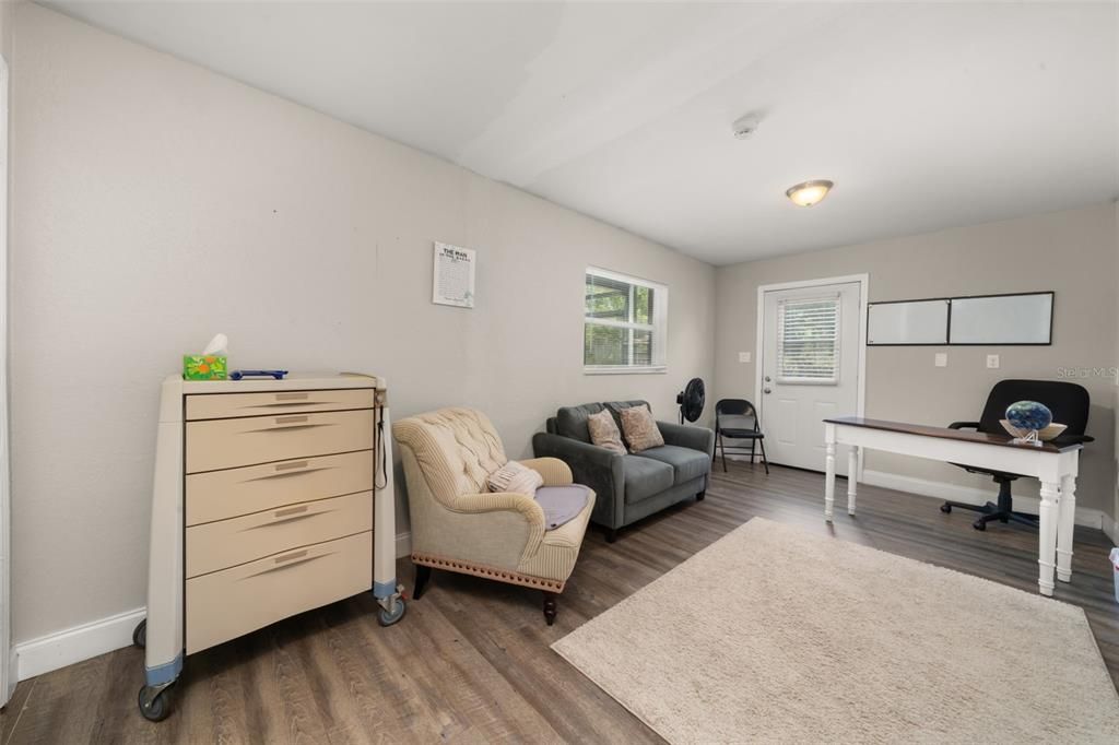 For Sale: $474,900 (5 beds, 3 baths, 2730 Square Feet)